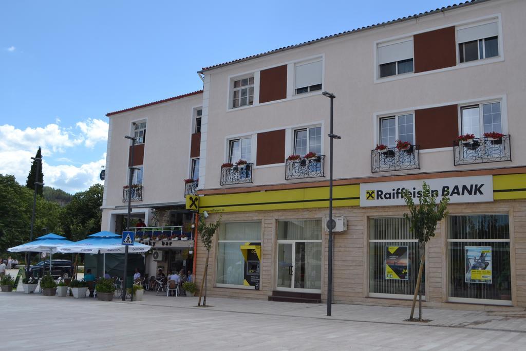 Funky Guest House & Adventures Permet Exterior photo